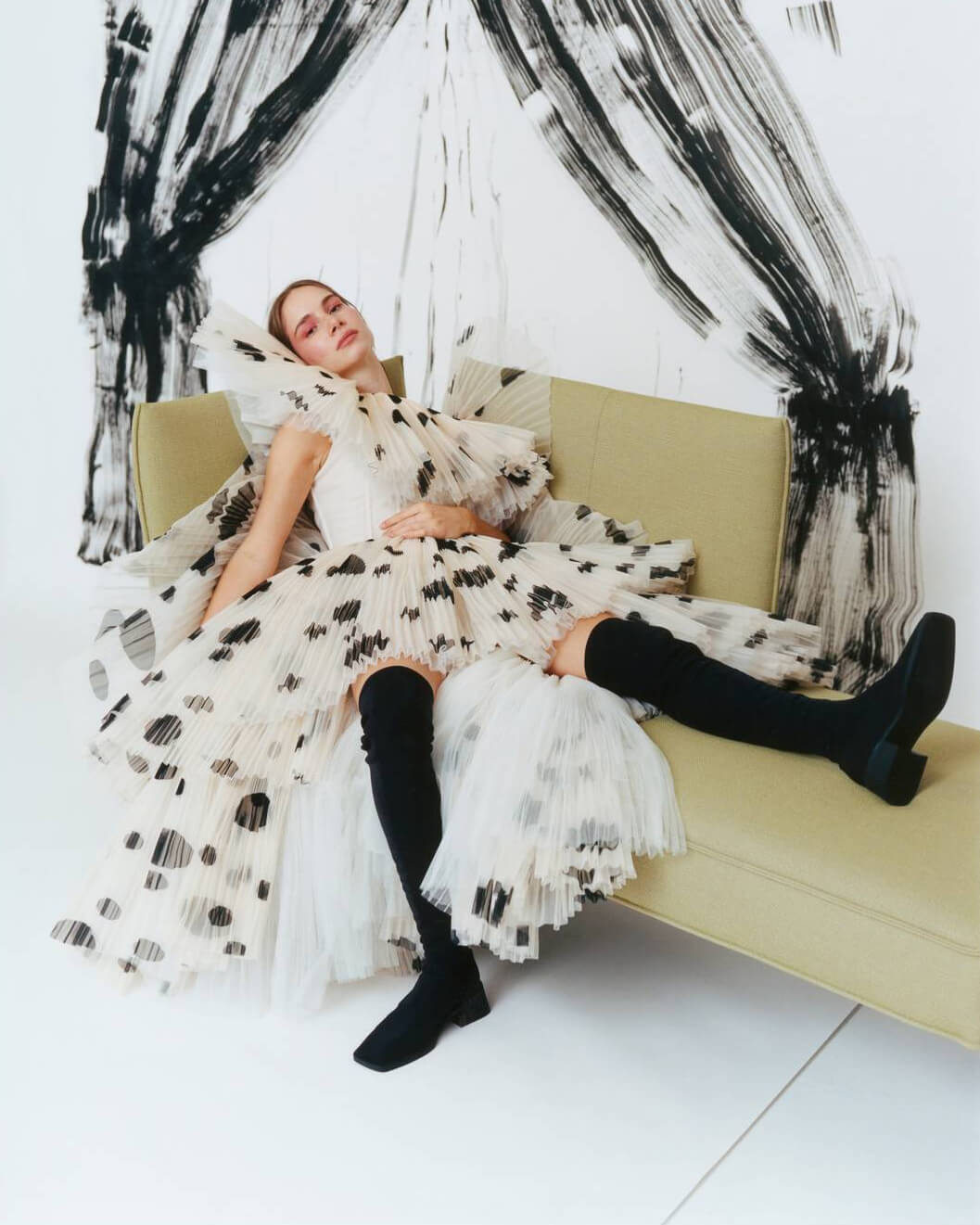 How to fall asleep with other people | DB